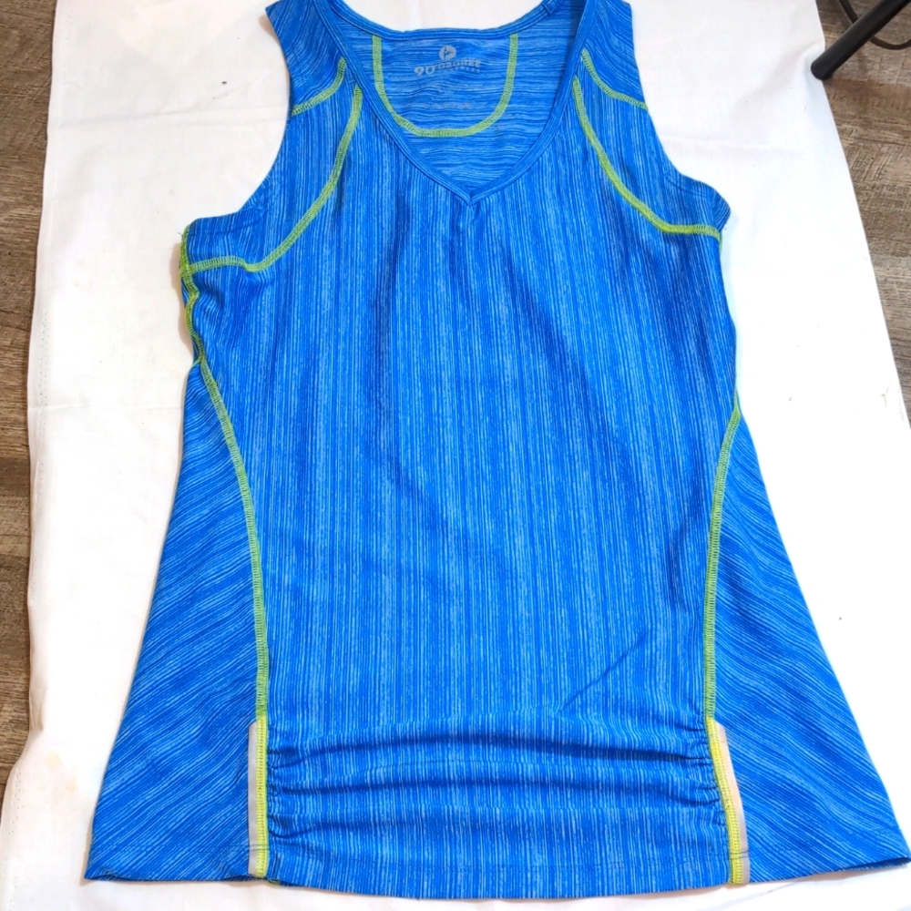 90 Degree by Reflex Top